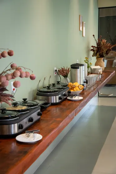 Linha do buffet de café da manhã